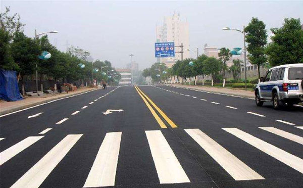 囊谦标线涂料在囊谦环氧地坪项目中的选择与应用