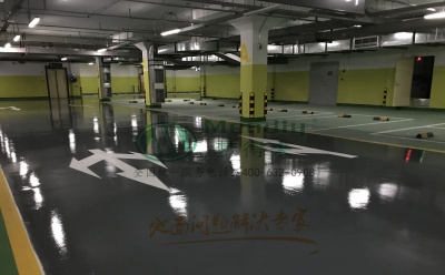 ‌旧地面翻新方案：囊谦环氧地坪涂层覆盖混凝土裂缝修复技术